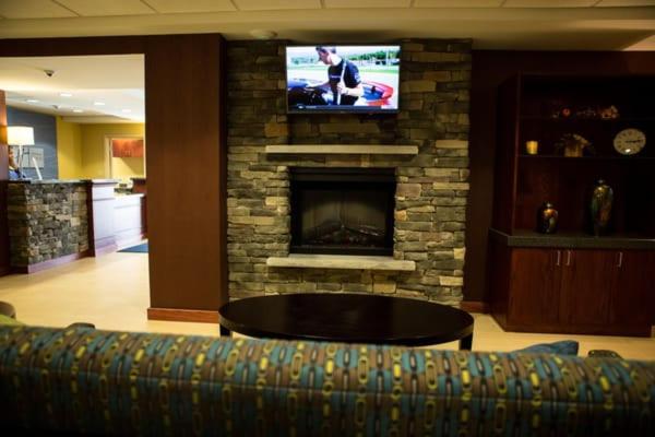 Holiday Inn Express Milford By Ihg Exterior foto