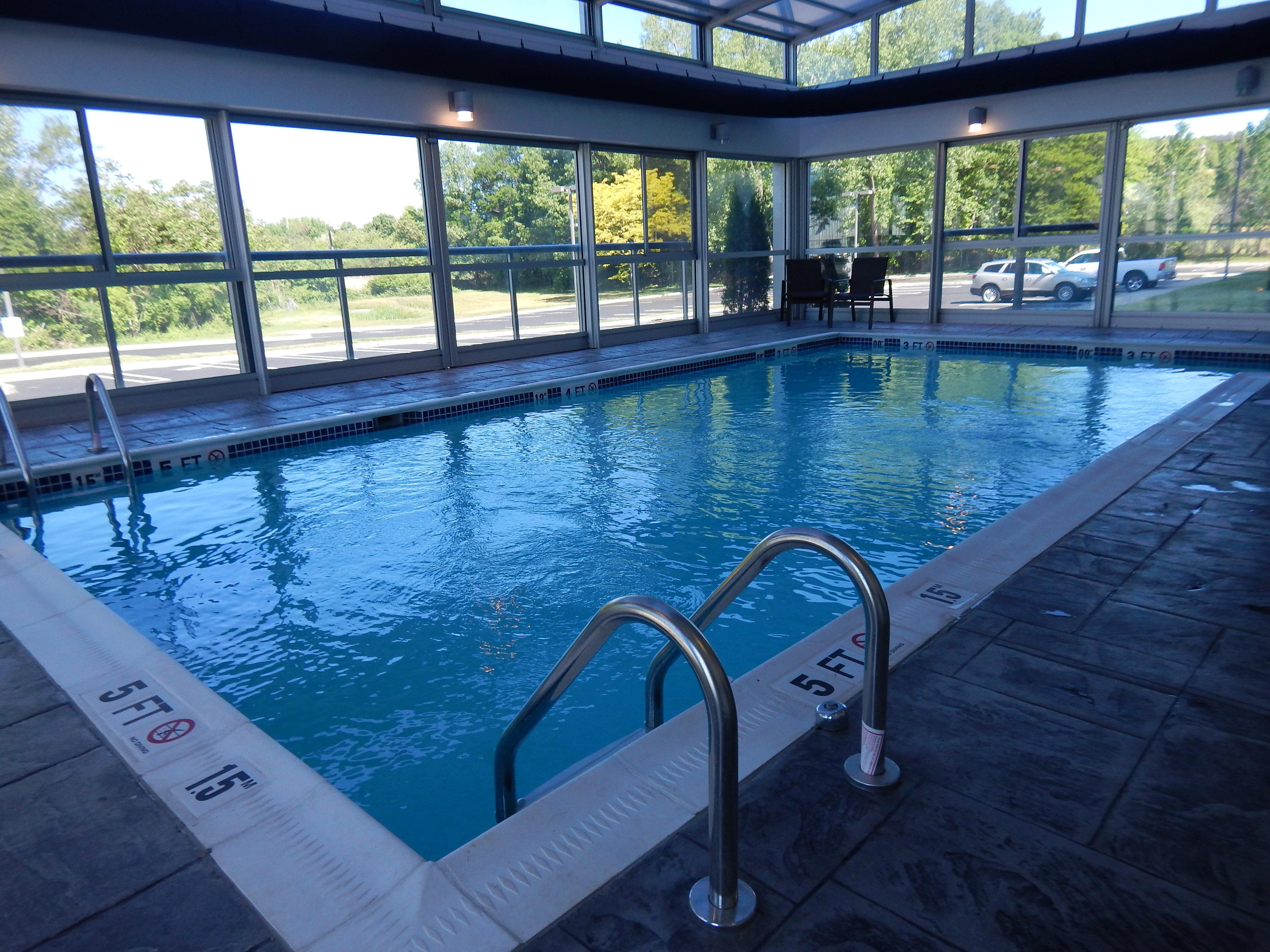 Holiday Inn Express Milford By Ihg Exterior foto