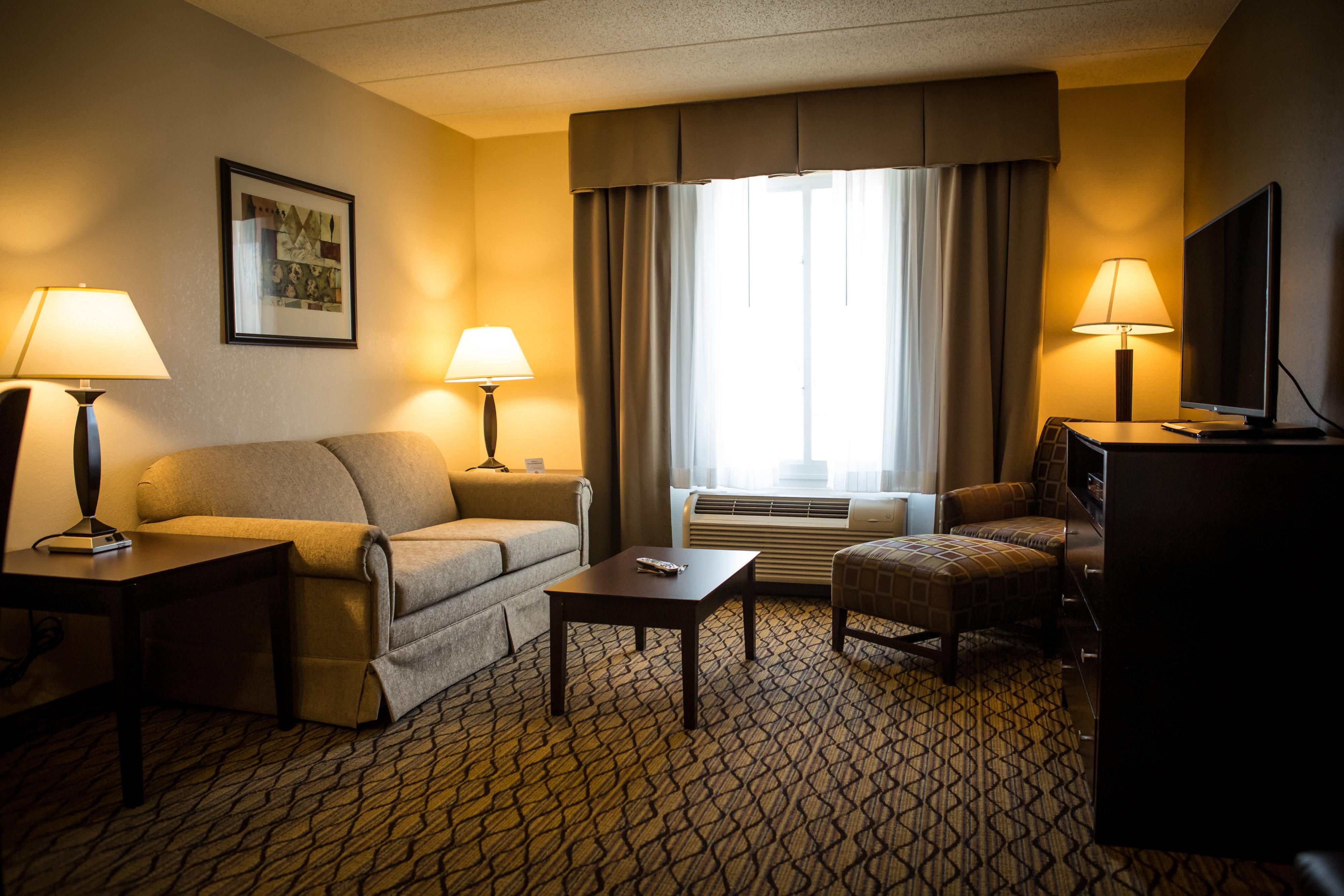 Holiday Inn Express Milford By Ihg Exterior foto