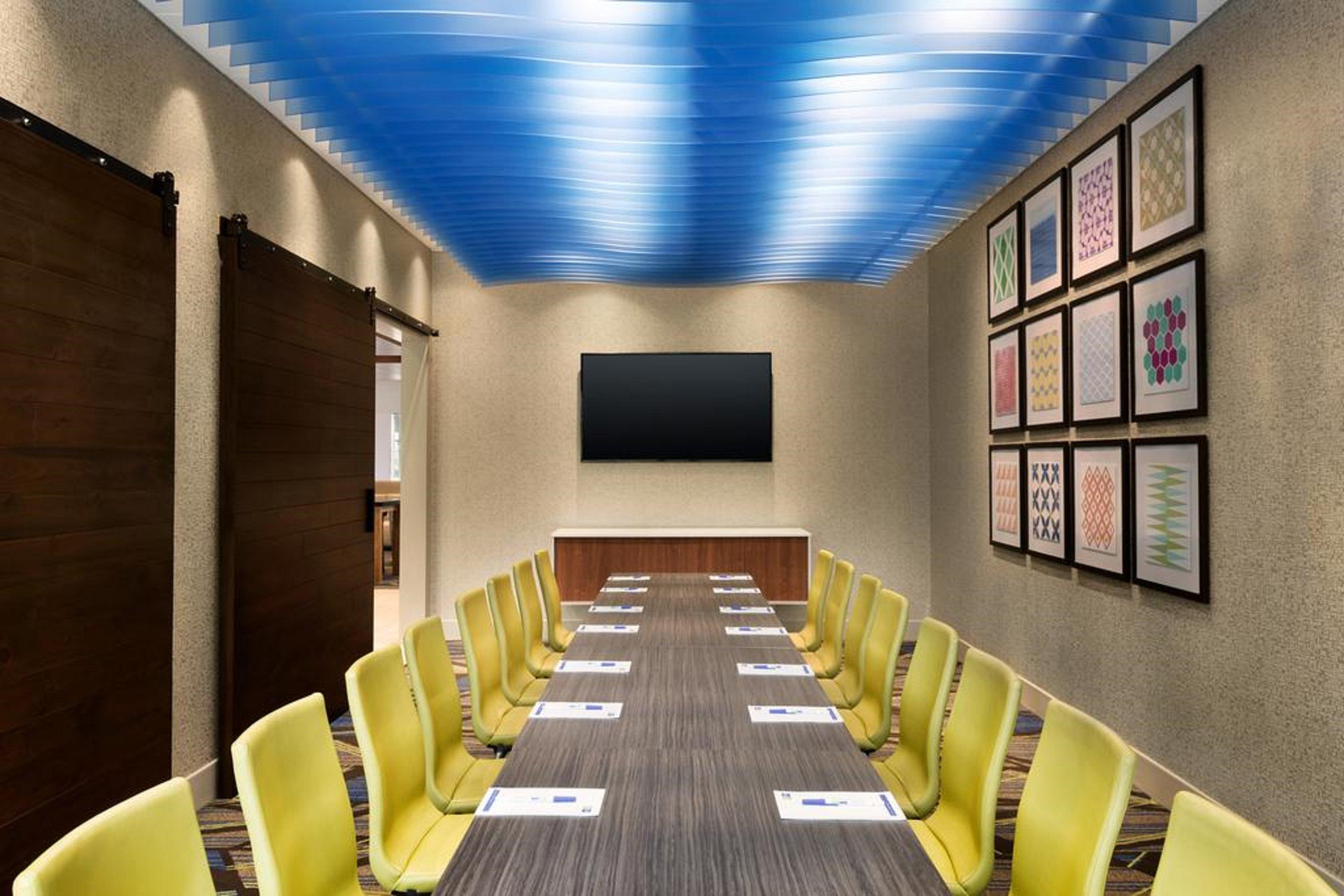Holiday Inn Express Milford By Ihg Exterior foto