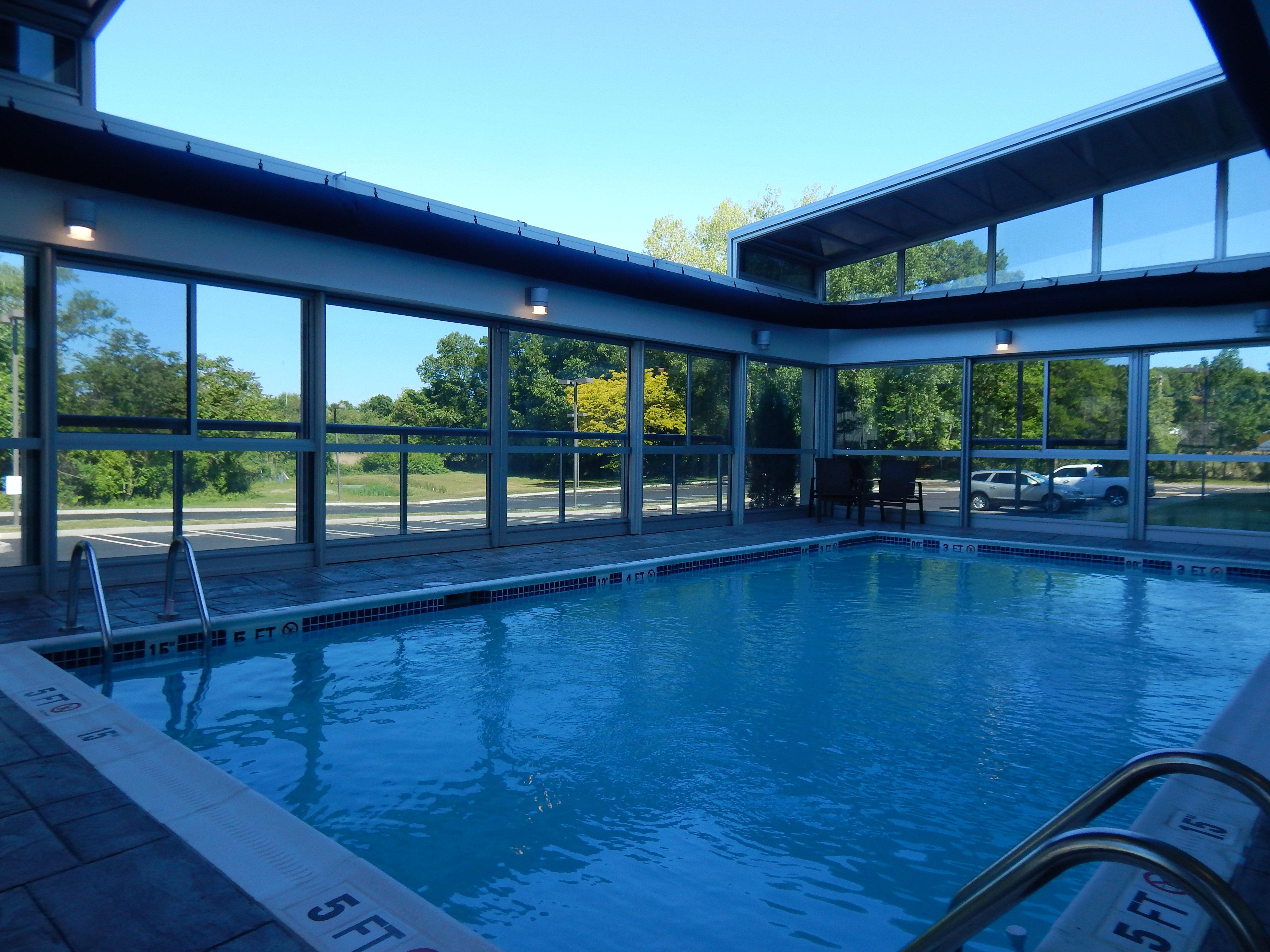 Holiday Inn Express Milford By Ihg Exterior foto