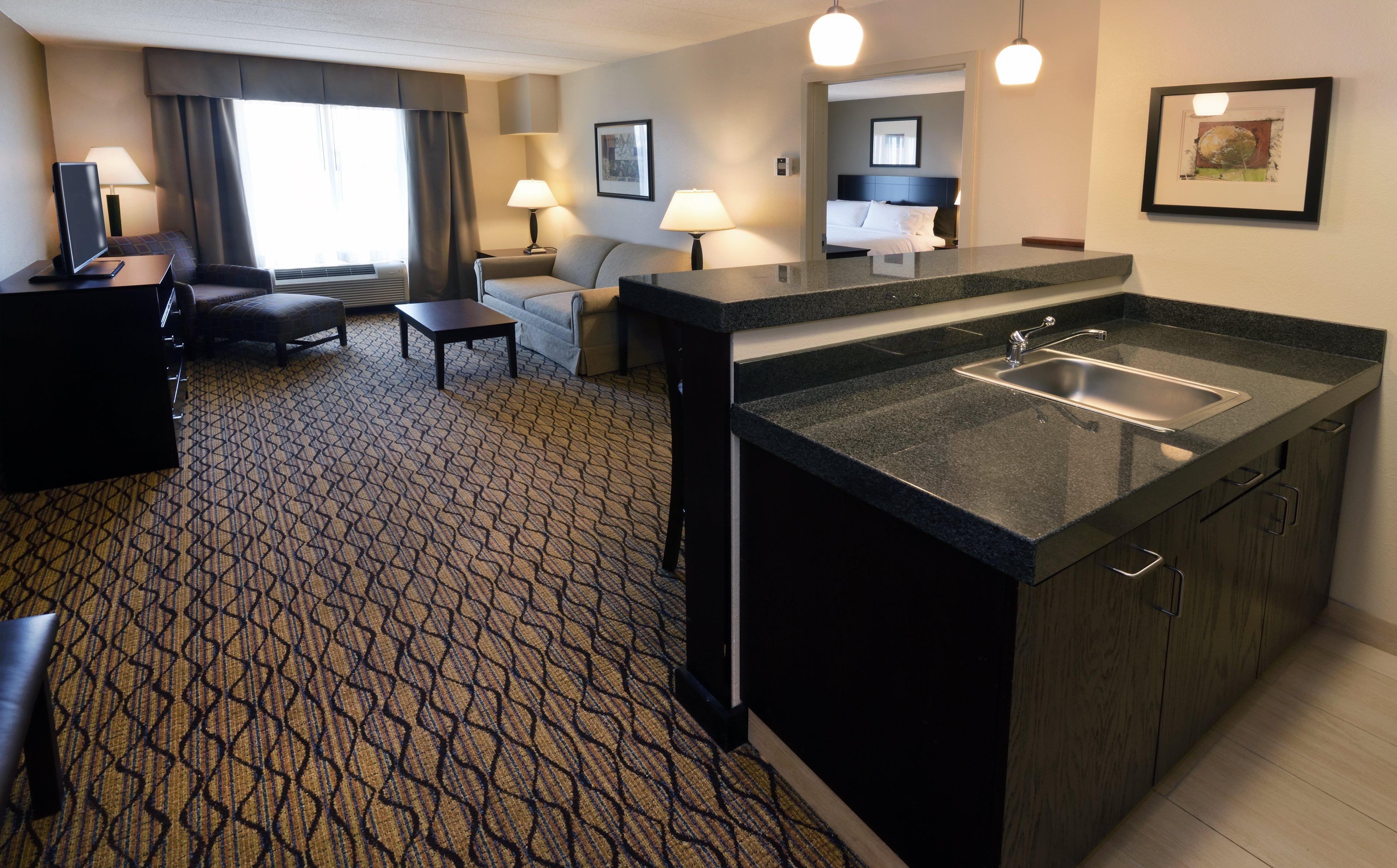 Holiday Inn Express Milford By Ihg Exterior foto
