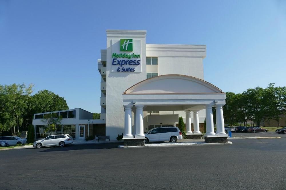 Holiday Inn Express Milford By Ihg Exterior foto